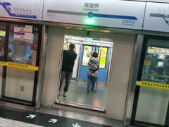 -观音桥步行街