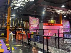 -Tenker Club弹刻极限主题公园 · 蹦床 · 团建 · 生日派对(大关店)