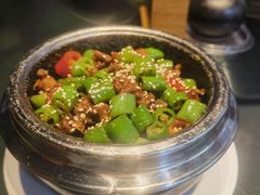 石锅辣子鸡-荣小馆(临海世纪花城店)