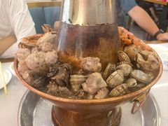 -一口猪海鲜浑锅·东北家常菜