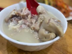 -雷祖芳老妈蹄花店