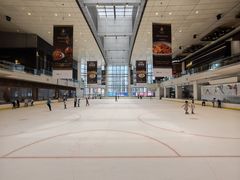 -冰纷万象滑冰场(深圳万象城店)
