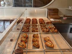 -VERIE BAKEHOUSE