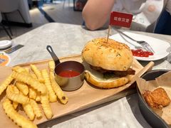 -必胜客(东大桥店)