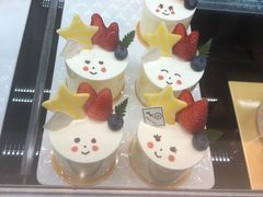 -花花卷卷·鲜食蛋糕(静安久光百货店)