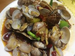 爆炒花斑蛤-温州一家人美食(西木头市店)