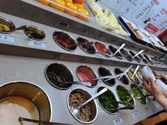 自助调料区-海底捞火锅(振华广场店)