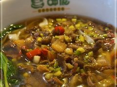 -呷佬·长沙手工米粉(金沙江路店)