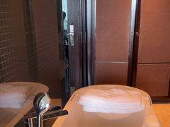 -三亚湾海居铂尔曼度假酒店