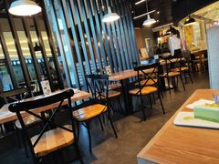 大堂-必胜客(WOW中央公园店)
