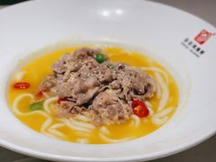 酸汤肥牛-小舟山海鲜