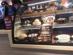 面包甜点陈列柜-DQ·蛋糕·冰淇淋(周浦万达店)