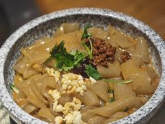 -山河屯铁锅炖·非遗东北菜(南山店)