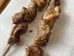 纯羊肉烤肉-歹歹的加个面过油肉拌面