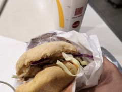 -麦当劳(轻轨曹杨路店)