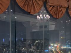 -荣誉国际酒店-云顶旋转餐厅