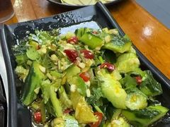 -曹丞相·地锅鸡·地锅鱼(武林店)