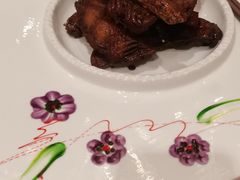 -王朝大酒店徐汇店-地面停车场