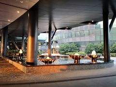 -上海滴水湖皇冠假日酒店