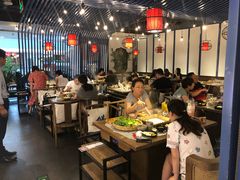 大堂-尚尚仙·酸汤猪手·猪肚鸡火锅(华联万柳购物中心店)