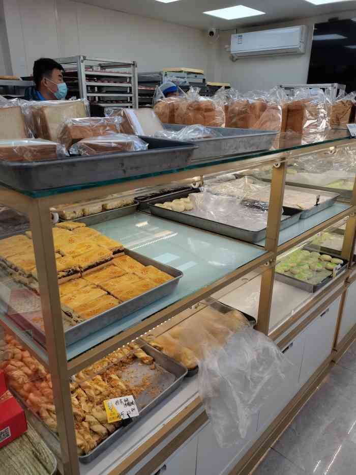 爱德顺糕点食屋(利民道店)-"因为在首页上看到了巧克力拿破仑看着太