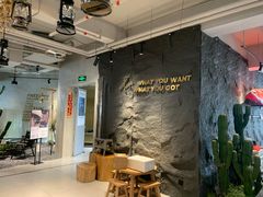 -F+轻食健身赋能空间(中华北路国贸商场店)