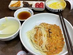 -裕兴记•蟹黄面馆(人民广场店)