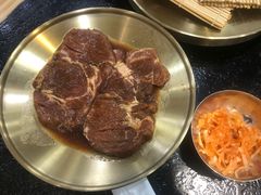 -臻牛烤肉