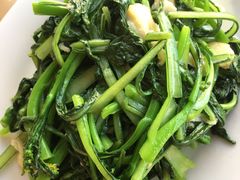 大蒜炒菜心-九和鸿禧饭店