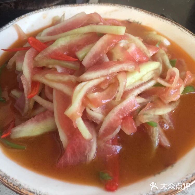 炒西瓜皮，你吃过吗？味道还可以。