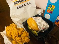 -The Habit Burger Grill 哈比特汉堡(复兴soho店)
