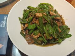 -黄泥岗·地道湖北菜(奥特莱斯店)