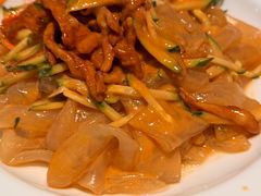 肉丝拉皮-春水锅贴·传统鲁菜(大明湖店)
