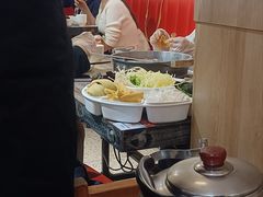 -鸡遇虾煲干锅火锅(小寨金莎店)