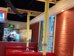-爱客得牛排海鲜烤肉·火锅自助(春熙路黑金好店)