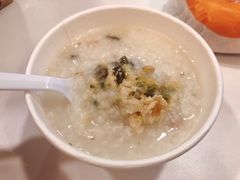 谷物鸡肉麦鲜粥-麦当劳(宝山大厦店)