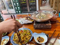 -六禾熏酱小酒馆·东北菜(海甸岛店)