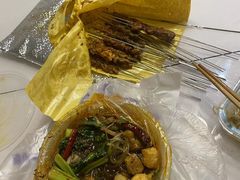 -泉哥小平房串店