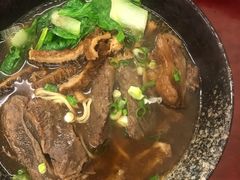 -尊品原汁牛肉面