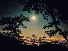-鬼笑石后山停车场