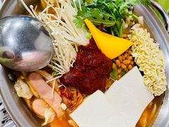 部队火锅-富乐满韩国正宗炸鸡韩国料理(虹泉路店)