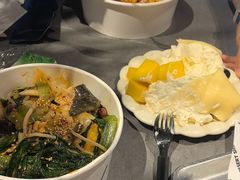 -W COLLECTIVE  DESSERT SHOP