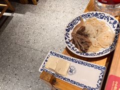 -东镇老火锅(长春路首店)