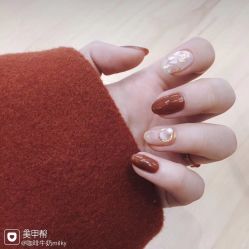 -U mi Nail美甲工作室