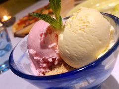香草冰淇淋-MARU玛露音乐餐厅(大学路店)