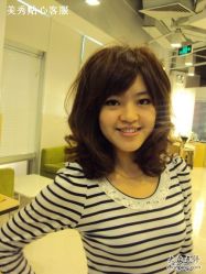 活力女孩的中卷发-美秀造型