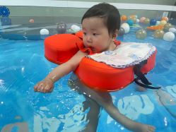 -趣游baby swim婴童游泳·盐氧护(旭辉u天地店)