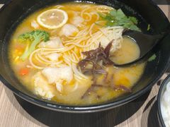 酸汤柠檬与米线-云味馆·云南菜·云南米线(景田店)