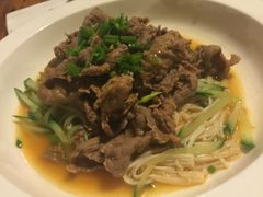 酸汤肥牛-日出青木·杭帮菜名店