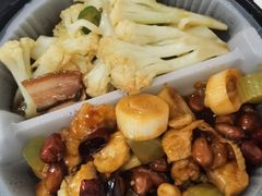 宫保鸡丁-小六汤包砂煲菜(文景路店)